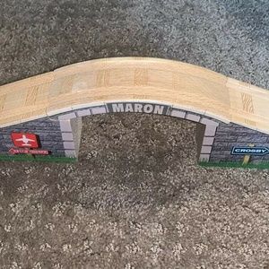 Thomas Friends Wooden Railway 3 Piece Maron Bridge